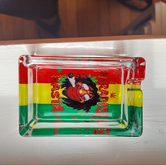 Other - Paradise Rasta Ashtray